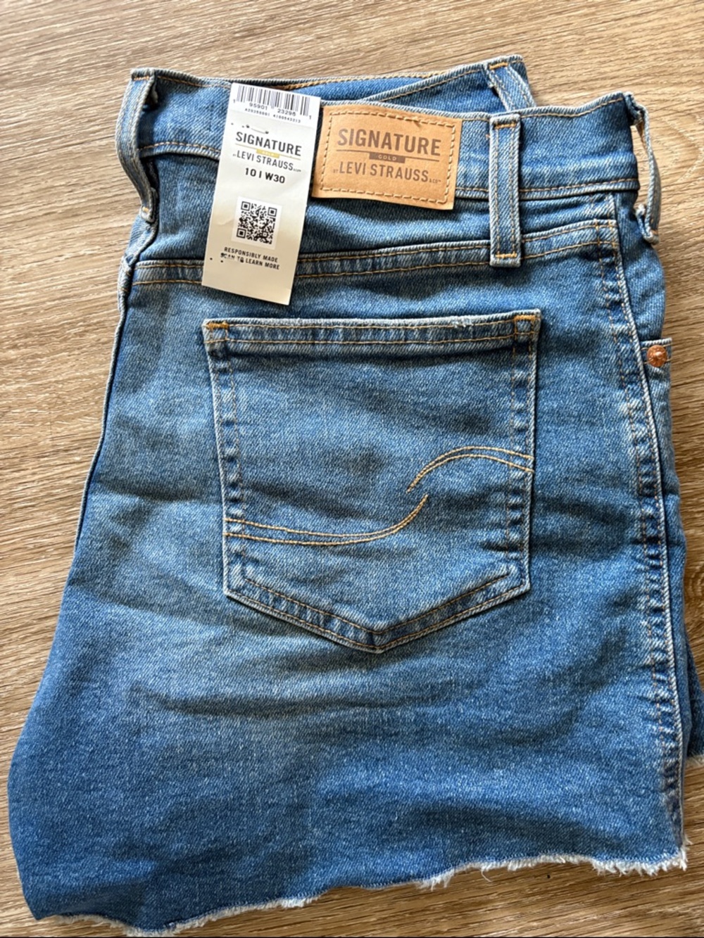 Signature by Levi Strauss Blue Denim Jean Shorts with Leather Patch